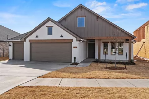 3804 Mesa Rd, Norman, OK 73071