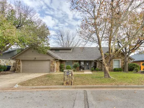 12208 Dover Dr, Oklahoma City, OK 73162