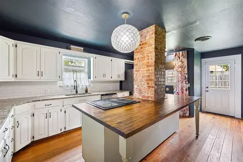 811 S Barker Ave, El Reno, OK 73036