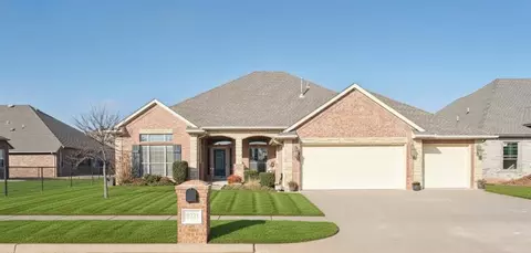 8721 NW 72nd Ct, Oklahoma City, OK 73132