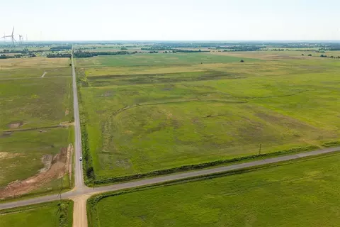 9070 N Rockwell Ave, Crescent, OK 73028