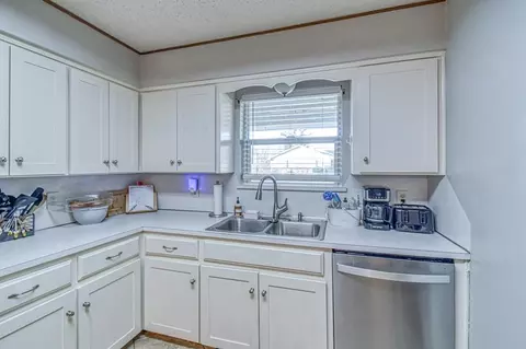 440 Elmcrest St, Norman, OK 73071 photo 10