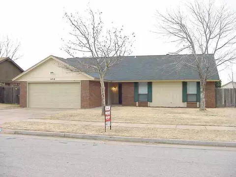 608 Crestview, Edmond, OK 73003 photo 1
