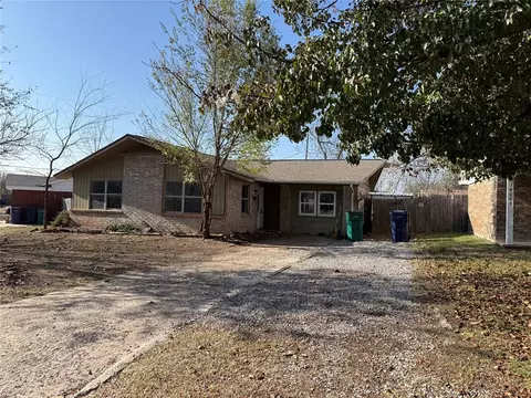 14005 Gateway Dr, Edmond, OK 73013