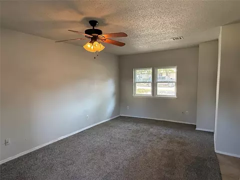 Living - 14005 Gateway Dr, Edmond, OK 73013 photo 5 of 7