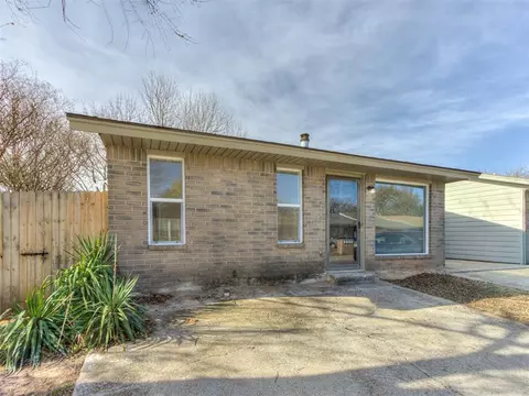 101 Kendra Dr, Midwest City, OK 73110