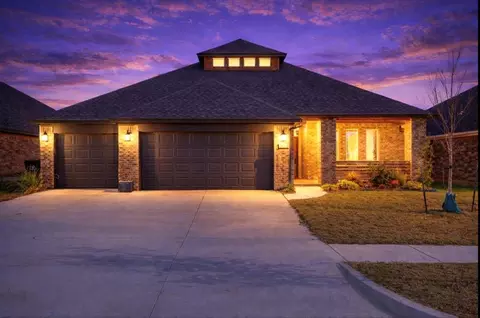 804 Scully Rd, Yukon, OK 73099