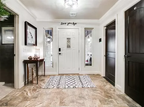 Entry Way - 1006 E 13th St, Cushing, OK 74023 photo 1 of 2