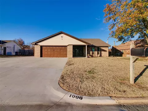 1006 E 13th St, Cushing, OK 74023