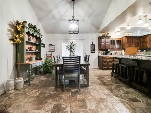 Dining - 1006 E 13th St, Cushing, OK 74023 photo 1 of 5