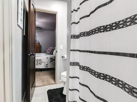 Bath - 1006 E 13th St, Cushing, OK 74023 photo 6 of 6
