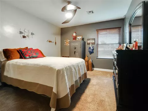 Bedroom - 1006 E 13th St, Cushing, OK 74023 photo 4 of 7