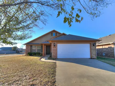 2709 Fawn Lily Rd, Oklahoma City, OK 73128