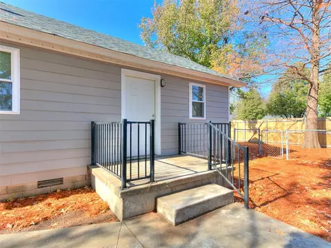 Exterior - 914 Eufaula, Norman, OK 73071 photo 2 of 9
