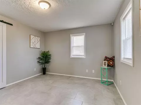Other - 914 Eufaula, Norman, OK 73071 photo 2 of 11