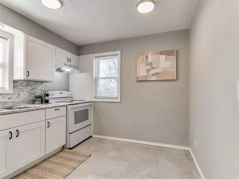 Kitchen - 914 Eufaula, Norman, OK 73071 photo 5 of 5