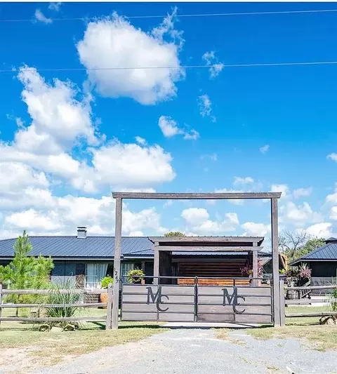 1274 W Walden Rd, Battiest, OK 74722