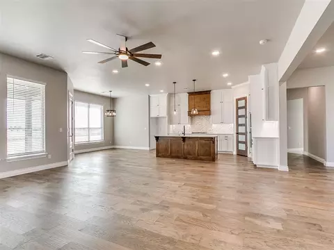 973 Hadley Ln, Tuttle, OK 73089 photo 8