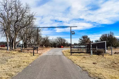 19407 State Highway 34, Mangum, OK 73554
