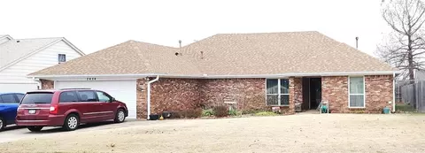 2404 Acadia Ct, Yukon, OK 73099