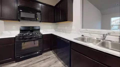 Kitchen - 13438 Dewberry Rd, Mcloud, OK 74851 photo 2 of 2
