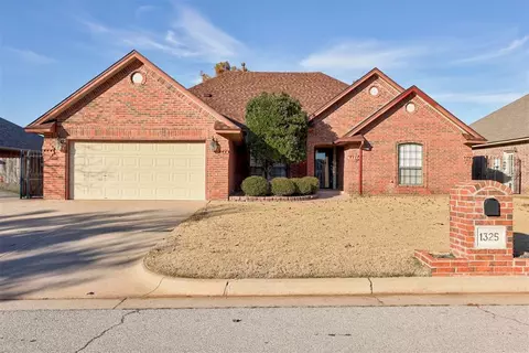 1325 SW 121st Pl, Oklahoma City, OK 73170