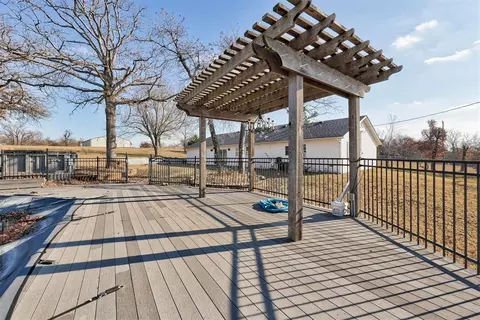 Exterior - 7301 Moonlight Dr, Norman, OK 73026 photo 9 of 9
