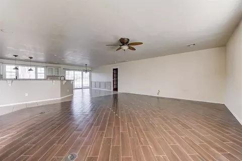 Living - 7301 Moonlight Dr, Norman, OK 73026 photo 4 of 7