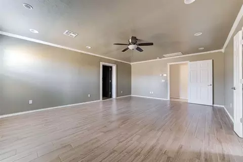 Living - 7301 Moonlight Dr, Norman, OK 73026 photo 6 of 7
