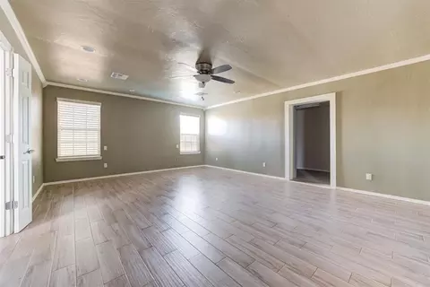 Living - 7301 Moonlight Dr, Norman, OK 73026 photo 5 of 7