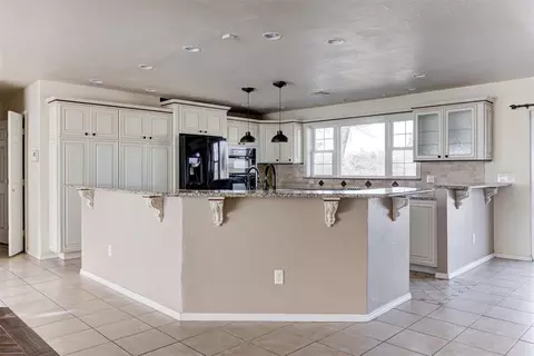 Kitchen - 7301 Moonlight Dr, Norman, OK 73026 photo 1 of 8