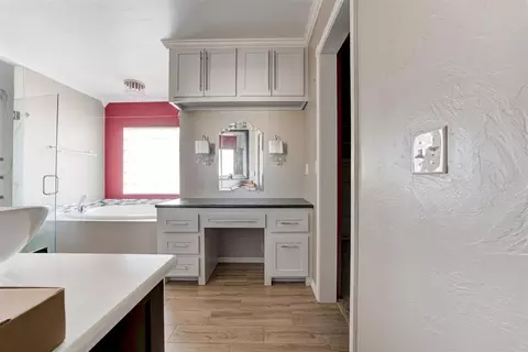 Bath - 7301 Moonlight Dr, Norman, OK 73026 photo 1 of 8