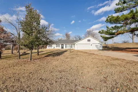 Exterior - 7301 Moonlight Dr, Norman, OK 73026 photo 2 of 9