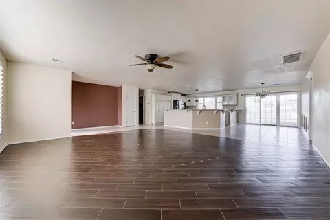 Living - 7301 Moonlight Dr, Norman, OK 73026 photo 3 of 7