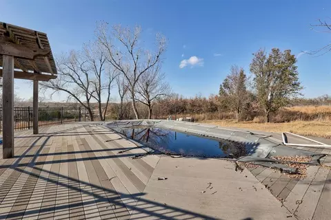 Exterior - 7301 Moonlight Dr, Norman, OK 73026 photo 8 of 9