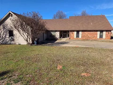 14 Janeway Place Cor, Shawnee, OK 74804