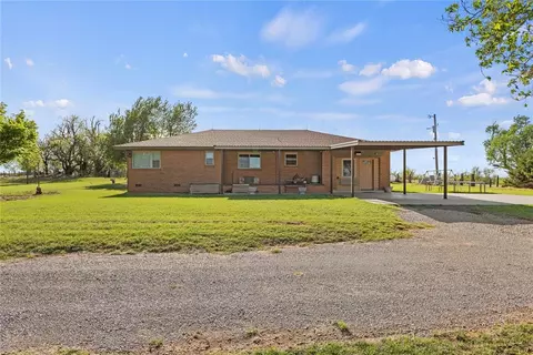 8020 County Road 1110, Lookeba, OK 73053