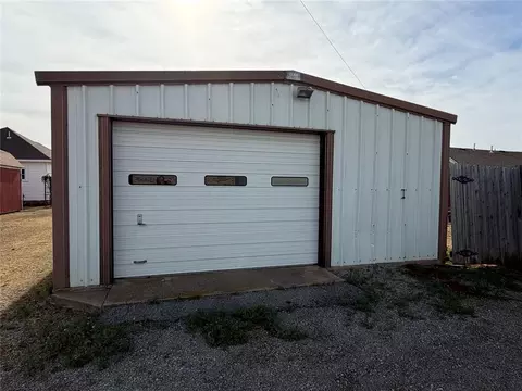 Other - 705 E Whitmer, Sentinel, OK 73664 photo 12 of 15