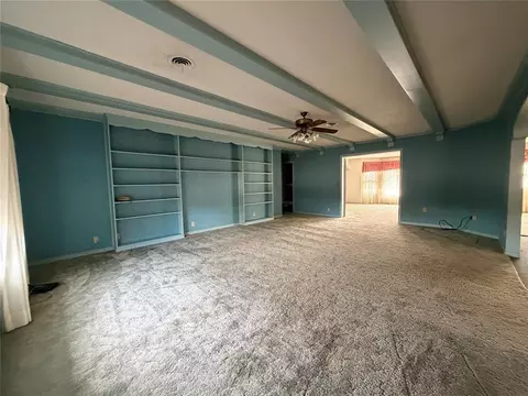Living - 705 E Whitmer, Sentinel, OK 73664 photo 2 of 7