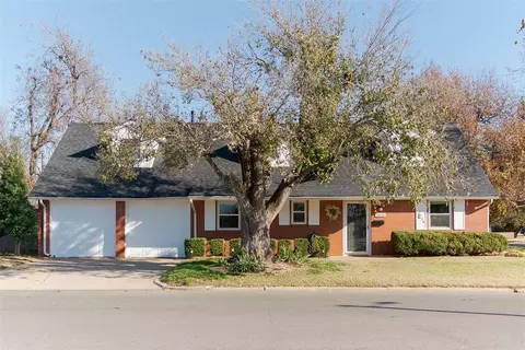 10820 N Victoria Pl, Oklahoma City, OK 73120