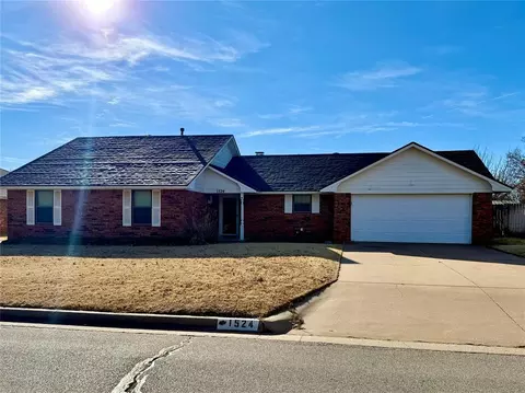 1524 Steiner Rd, Weatherford, OK 73096