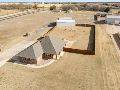 View/Area - 4 Willow Creek Dr, Tuttle, OK 73089 photo 4 of 4