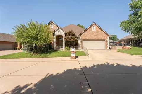 13421 Princeton Ln, Edmond, OK 73013