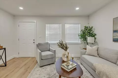 1319 SE 42nd St, Oklahoma City, OK 73129