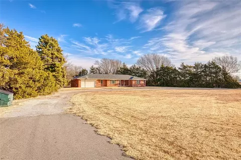 46864 Us Highway 270 Hwy, Mutual, OK 73853