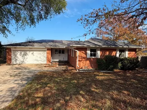205 NW 15th Ave, Ardmore, OK 73401
