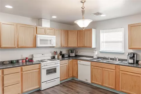 622 S Ash St, Guthrie, OK 73044 photo 7