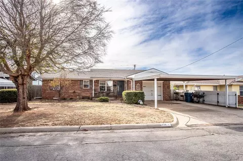 119 Elaine Dr, Cordell, OK 73632