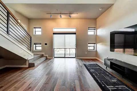 Living - 401 E Boyd St #310, Norman, OK 73069 photo 1 of 3
