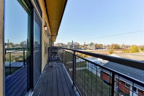 Exterior - 401 E Boyd St #310, Norman, OK 73069 photo 2 of 3